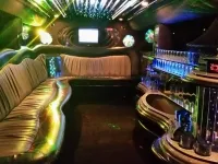 Hummer Limo Hen Voyage